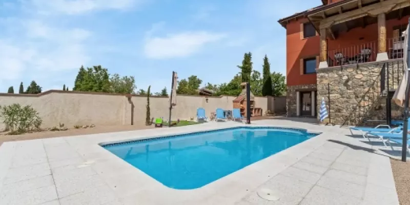 Servicios de Casa Rural Los Hebrero en Torrecaballeros