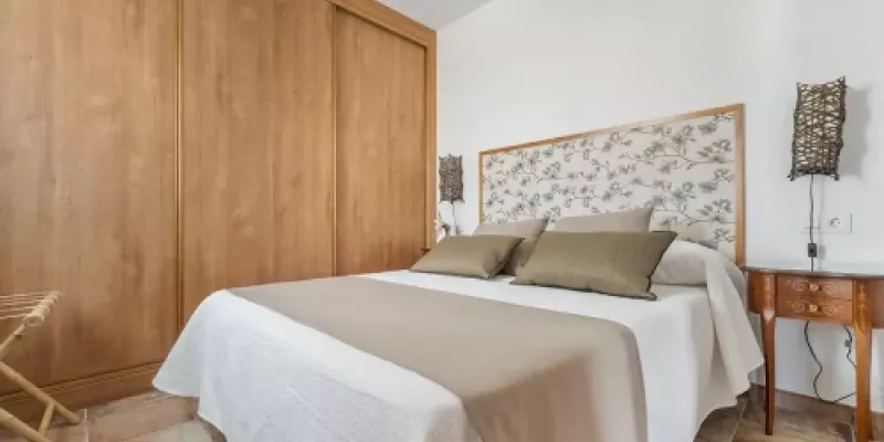 Casa Rural en Torrecaballeros con zonas recreativas